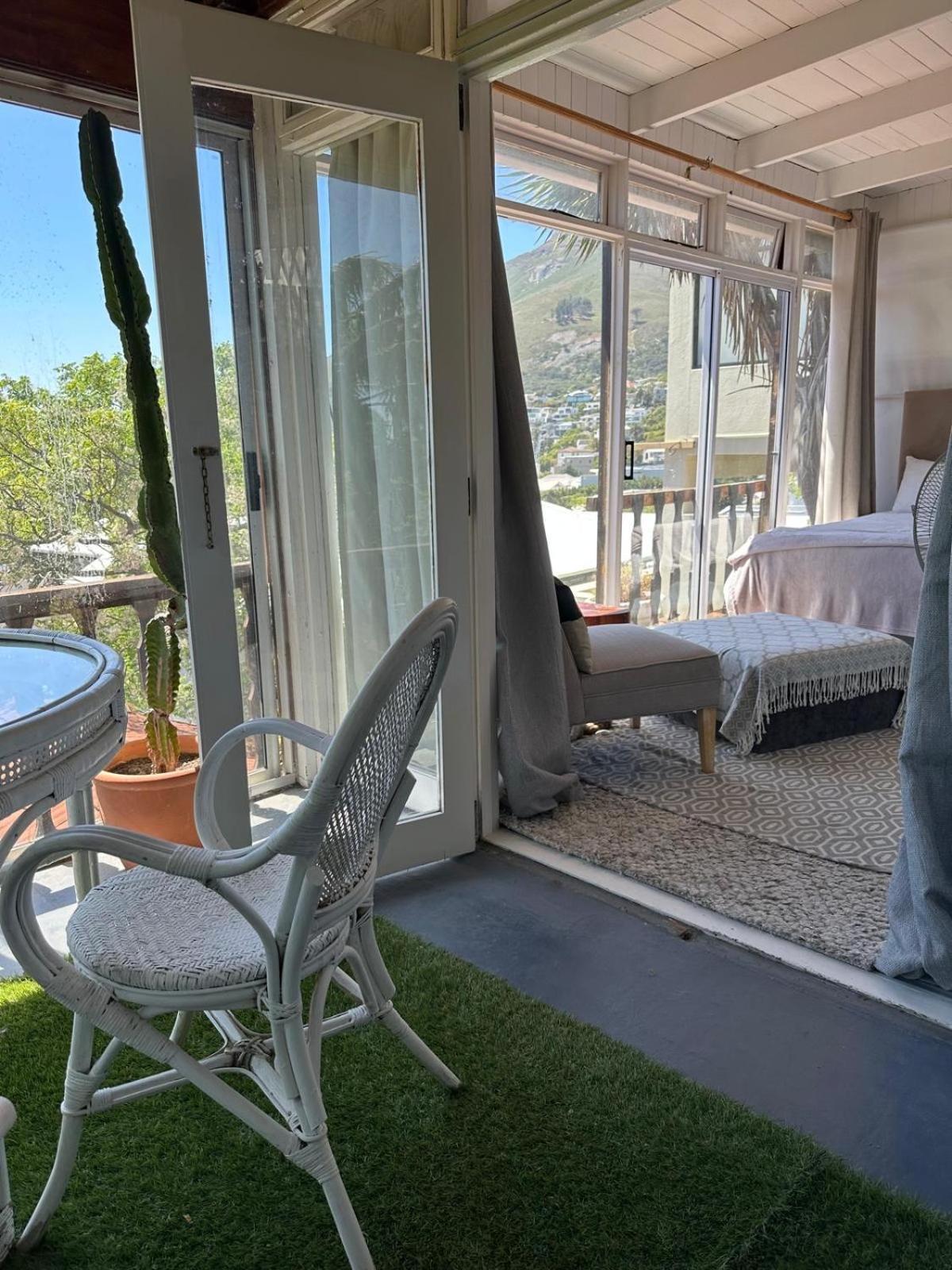 Independent Quaint Flat, Close To Beach Città del Capo Esterno foto